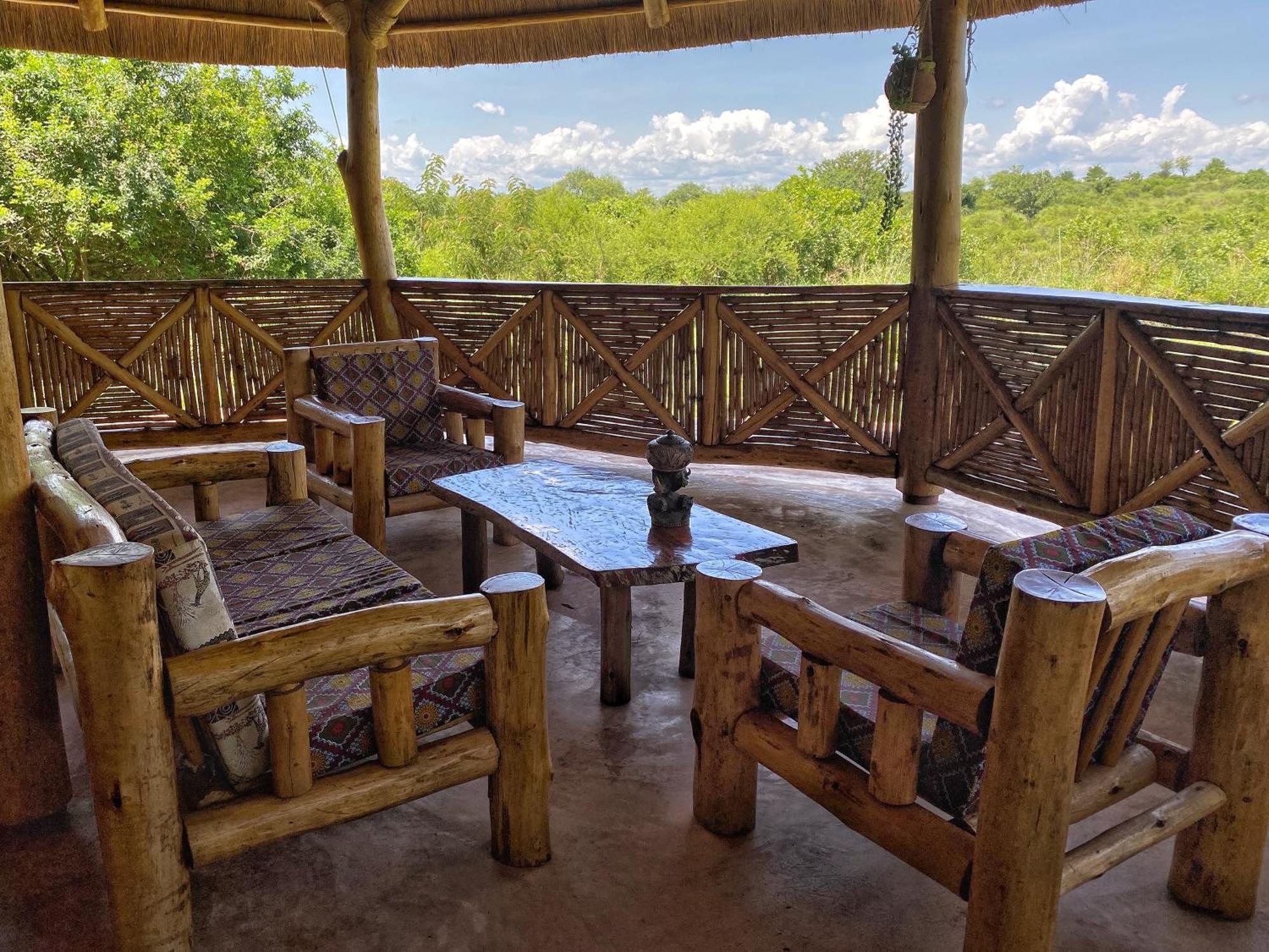 Murchison Falls Bamboo Village Paraa Eksteriør bilde